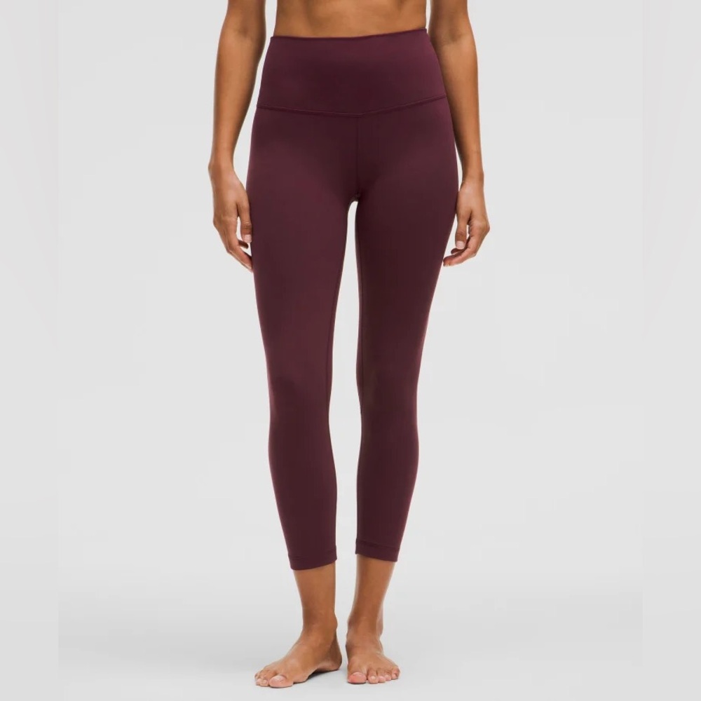 Lululemon Align™ High-Rise Crop 23" in maroon size 0